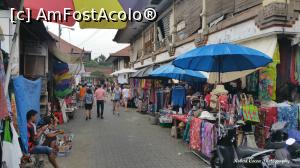 [P15] bazarul din Ubud » foto by robert
 - 
<span class="allrVoted glyphicon glyphicon-heart hidden" id="av714826"></span>
<a class="m-l-10 hidden" id="sv714826" onclick="voting_Foto_DelVot(,714826,9617)" role="button">șterge vot <span class="glyphicon glyphicon-remove"></span></a>
<a id="v9714826" class=" c-red"  onclick="voting_Foto_SetVot(714826)" role="button"><span class="glyphicon glyphicon-heart-empty"></span> <b>LIKE</b> = Votează poza</a> <img class="hidden"  id="f714826W9" src="/imagini/loader.gif" border="0" /><span class="AjErrMes hidden" id="e714826ErM"></span>