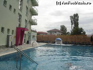 [P04] Noutatea... piscina exterioara! » foto by anamaz000*
 - 
<span class="allrVoted glyphicon glyphicon-heart hidden" id="av521270"></span>
<a class="m-l-10 hidden" id="sv521270" onclick="voting_Foto_DelVot(,521270,9637)" role="button">șterge vot <span class="glyphicon glyphicon-remove"></span></a>
<a id="v9521270" class=" c-red"  onclick="voting_Foto_SetVot(521270)" role="button"><span class="glyphicon glyphicon-heart-empty"></span> <b>LIKE</b> = Votează poza</a> <img class="hidden"  id="f521270W9" src="/imagini/loader.gif" border="0" /><span class="AjErrMes hidden" id="e521270ErM"></span>