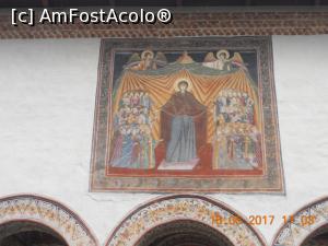 [P11] pictură aflată deasupra pridvorului » foto by zlatna
 - 
<span class="allrVoted glyphicon glyphicon-heart hidden" id="av880327"></span>
<a class="m-l-10 hidden" id="sv880327" onclick="voting_Foto_DelVot(,880327,9640)" role="button">șterge vot <span class="glyphicon glyphicon-remove"></span></a>
<a id="v9880327" class=" c-red"  onclick="voting_Foto_SetVot(880327)" role="button"><span class="glyphicon glyphicon-heart-empty"></span> <b>LIKE</b> = Votează poza</a> <img class="hidden"  id="f880327W9" src="/imagini/loader.gif" border="0" /><span class="AjErrMes hidden" id="e880327ErM"></span>