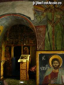 [P16] Biserica Bolnita 'Sf. Nicolae' din incinta Manastirii Polovragi, pictura in interior, vedere spre naos » foto by magdalena
 - 
<span class="allrVoted glyphicon glyphicon-heart hidden" id="av163211"></span>
<a class="m-l-10 hidden" id="sv163211" onclick="voting_Foto_DelVot(,163211,9640)" role="button">șterge vot <span class="glyphicon glyphicon-remove"></span></a>
<a id="v9163211" class=" c-red"  onclick="voting_Foto_SetVot(163211)" role="button"><span class="glyphicon glyphicon-heart-empty"></span> <b>LIKE</b> = Votează poza</a> <img class="hidden"  id="f163211W9" src="/imagini/loader.gif" border="0" /><span class="AjErrMes hidden" id="e163211ErM"></span>