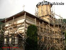 [P08] Manastirea Polovragi - biserica manastirii aflata in renovare » foto by ascent
 - 
<span class="allrVoted glyphicon glyphicon-heart hidden" id="av169935"></span>
<a class="m-l-10 hidden" id="sv169935" onclick="voting_Foto_DelVot(,169935,9640)" role="button">șterge vot <span class="glyphicon glyphicon-remove"></span></a>
<a id="v9169935" class=" c-red"  onclick="voting_Foto_SetVot(169935)" role="button"><span class="glyphicon glyphicon-heart-empty"></span> <b>LIKE</b> = Votează poza</a> <img class="hidden"  id="f169935W9" src="/imagini/loader.gif" border="0" /><span class="AjErrMes hidden" id="e169935ErM"></span>