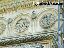 [P08] detalii de basoreliefuri si dantelarie; albastrul din zid este de efect! » foto by gushpi
 - 
<span class="allrVoted glyphicon glyphicon-heart hidden" id="av59271"></span>
<a class="m-l-10 hidden" id="sv59271" onclick="voting_Foto_DelVot(,59271,9642)" role="button">șterge vot <span class="glyphicon glyphicon-remove"></span></a>
<a id="v959271" class=" c-red"  onclick="voting_Foto_SetVot(59271)" role="button"><span class="glyphicon glyphicon-heart-empty"></span> <b>LIKE</b> = Votează poza</a> <img class="hidden"  id="f59271W9" src="/imagini/loader.gif" border="0" /><span class="AjErrMes hidden" id="e59271ErM"></span>
