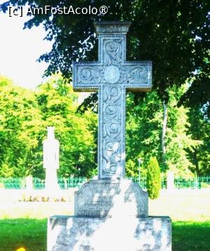 [P21] Crucea de piatră în amintirea epidemiei de ciumă din 1661 » foto by Michi
 - 
<span class="allrVoted glyphicon glyphicon-heart hidden" id="av1393745"></span>
<a class="m-l-10 hidden" id="sv1393745" onclick="voting_Foto_DelVot(,1393745,9642)" role="button">șterge vot <span class="glyphicon glyphicon-remove"></span></a>
<a id="v91393745" class=" c-red"  onclick="voting_Foto_SetVot(1393745)" role="button"><span class="glyphicon glyphicon-heart-empty"></span> <b>LIKE</b> = Votează poza</a> <img class="hidden"  id="f1393745W9" src="/imagini/loader.gif" border="0" /><span class="AjErrMes hidden" id="e1393745ErM"></span>