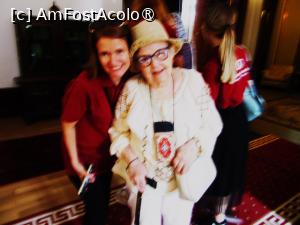 [P07] Mama Michi cu o voluntară a Fundaţiei » foto by Michi
 - 
<span class="allrVoted glyphicon glyphicon-heart hidden" id="av1393731"></span>
<a class="m-l-10 hidden" id="sv1393731" onclick="voting_Foto_DelVot(,1393731,9642)" role="button">șterge vot <span class="glyphicon glyphicon-remove"></span></a>
<a id="v91393731" class=" c-red"  onclick="voting_Foto_SetVot(1393731)" role="button"><span class="glyphicon glyphicon-heart-empty"></span> <b>LIKE</b> = Votează poza</a> <img class="hidden"  id="f1393731W9" src="/imagini/loader.gif" border="0" /><span class="AjErrMes hidden" id="e1393731ErM"></span>