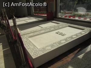 [P05] Mormântul reginei Elena alături de al regelui Carol al II-lea » foto by Michi
 - 
<span class="allrVoted glyphicon glyphicon-heart hidden" id="av1394845"></span>
<a class="m-l-10 hidden" id="sv1394845" onclick="voting_Foto_DelVot(,1394845,9642)" role="button">șterge vot <span class="glyphicon glyphicon-remove"></span></a>
<a id="v91394845" class=" c-red"  onclick="voting_Foto_SetVot(1394845)" role="button"><span class="glyphicon glyphicon-heart-empty"></span> <b>LIKE</b> = Votează poza</a> <img class="hidden"  id="f1394845W9" src="/imagini/loader.gif" border="0" /><span class="AjErrMes hidden" id="e1394845ErM"></span>