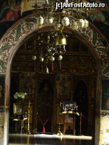 [P14] Manastirea Horezu - interior biserica » foto by magdalena
 - 
<span class="allrVoted glyphicon glyphicon-heart hidden" id="av210479"></span>
<a class="m-l-10 hidden" id="sv210479" onclick="voting_Foto_DelVot(,210479,9643)" role="button">șterge vot <span class="glyphicon glyphicon-remove"></span></a>
<a id="v9210479" class=" c-red"  onclick="voting_Foto_SetVot(210479)" role="button"><span class="glyphicon glyphicon-heart-empty"></span> <b>LIKE</b> = Votează poza</a> <img class="hidden"  id="f210479W9" src="/imagini/loader.gif" border="0" /><span class="AjErrMes hidden" id="e210479ErM"></span>