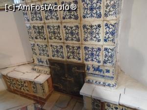 [P10] Prima Școală Românească. Scheii Brașovului. Sobă cu cahle.  » foto by mihaelavoicu
 - 
<span class="allrVoted glyphicon glyphicon-heart hidden" id="av926836"></span>
<a class="m-l-10 hidden" id="sv926836" onclick="voting_Foto_DelVot(,926836,9644)" role="button">șterge vot <span class="glyphicon glyphicon-remove"></span></a>
<a id="v9926836" class=" c-red"  onclick="voting_Foto_SetVot(926836)" role="button"><span class="glyphicon glyphicon-heart-empty"></span> <b>LIKE</b> = Votează poza</a> <img class="hidden"  id="f926836W9" src="/imagini/loader.gif" border="0" /><span class="AjErrMes hidden" id="e926836ErM"></span>