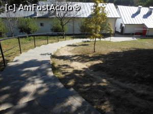 [P20] Mănăstirea Dintr-un lemn - Scara de acces spre bisericuța de lemn. » foto by iulianic
 - 
<span class="allrVoted glyphicon glyphicon-heart hidden" id="av1258286"></span>
<a class="m-l-10 hidden" id="sv1258286" onclick="voting_Foto_DelVot(,1258286,9645)" role="button">șterge vot <span class="glyphicon glyphicon-remove"></span></a>
<a id="v91258286" class=" c-red"  onclick="voting_Foto_SetVot(1258286)" role="button"><span class="glyphicon glyphicon-heart-empty"></span> <b>LIKE</b> = Votează poza</a> <img class="hidden"  id="f1258286W9" src="/imagini/loader.gif" border="0" /><span class="AjErrMes hidden" id="e1258286ErM"></span>