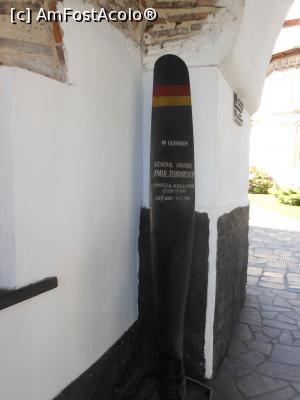 [P26] Mănăstirea Dintr-un lemn - Monument &icirc;nchinat memoriei Generalului Colonel Paul Teodorescu - Ministru al Aerului și Marinei &icirc;n perioada 1938-1940. » foto by iulianic
 - 
<span class="allrVoted glyphicon glyphicon-heart hidden" id="av1258292"></span>
<a class="m-l-10 hidden" id="sv1258292" onclick="voting_Foto_DelVot(,1258292,9645)" role="button">șterge vot <span class="glyphicon glyphicon-remove"></span></a>
<a id="v91258292" class=" c-red"  onclick="voting_Foto_SetVot(1258292)" role="button"><span class="glyphicon glyphicon-heart-empty"></span> <b>LIKE</b> = Votează poza</a> <img class="hidden"  id="f1258292W9" src="/imagini/loader.gif" border="0" /><span class="AjErrMes hidden" id="e1258292ErM"></span>