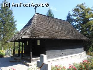 [P06] Mănăstirea Dintr-un lemn - Bisericuța de lemn din cimitir. » foto by iulianic
 - 
<span class="allrVoted glyphicon glyphicon-heart hidden" id="av1258272"></span>
<a class="m-l-10 hidden" id="sv1258272" onclick="voting_Foto_DelVot(,1258272,9645)" role="button">șterge vot <span class="glyphicon glyphicon-remove"></span></a>
<a id="v91258272" class=" c-red"  onclick="voting_Foto_SetVot(1258272)" role="button"><span class="glyphicon glyphicon-heart-empty"></span> <b>LIKE</b> = Votează poza</a> <img class="hidden"  id="f1258272W9" src="/imagini/loader.gif" border="0" /><span class="AjErrMes hidden" id="e1258272ErM"></span>