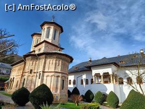 [P06] Biserica de zid și casa domnească. » foto by tata123 🔱
 - 
<span class="allrVoted glyphicon glyphicon-heart hidden" id="av1354512"></span>
<a class="m-l-10 hidden" id="sv1354512" onclick="voting_Foto_DelVot(,1354512,9645)" role="button">șterge vot <span class="glyphicon glyphicon-remove"></span></a>
<a id="v91354512" class=" c-red"  onclick="voting_Foto_SetVot(1354512)" role="button"><span class="glyphicon glyphicon-heart-empty"></span> <b>LIKE</b> = Votează poza</a> <img class="hidden"  id="f1354512W9" src="/imagini/loader.gif" border="0" /><span class="AjErrMes hidden" id="e1354512ErM"></span>