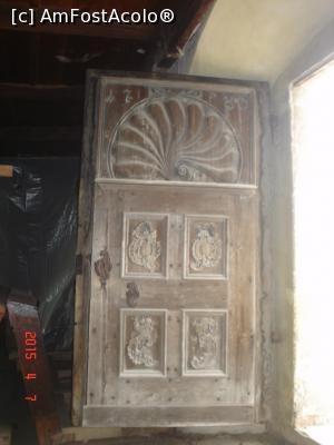 [P12] usa de acces in biserica » foto by Denisa13
 - 
<span class="allrVoted glyphicon glyphicon-heart hidden" id="av846495"></span>
<a class="m-l-10 hidden" id="sv846495" onclick="voting_Foto_DelVot(,846495,9653)" role="button">șterge vot <span class="glyphicon glyphicon-remove"></span></a>
<a id="v9846495" class=" c-red"  onclick="voting_Foto_SetVot(846495)" role="button"><span class="glyphicon glyphicon-heart-empty"></span> <b>LIKE</b> = Votează poza</a> <img class="hidden"  id="f846495W9" src="/imagini/loader.gif" border="0" /><span class="AjErrMes hidden" id="e846495ErM"></span>