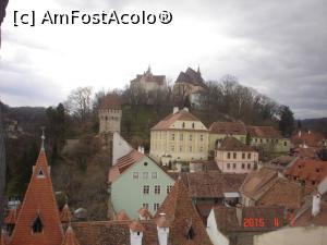 [P24] Sighisoara - biserica din deal vazuta din turnul cu ceas, se observa scarile de acces la biserica printre copaci » foto by Denisa13
 - 
<span class="allrVoted glyphicon glyphicon-heart hidden" id="av846507"></span>
<a class="m-l-10 hidden" id="sv846507" onclick="voting_Foto_DelVot(,846507,9653)" role="button">șterge vot <span class="glyphicon glyphicon-remove"></span></a>
<a id="v9846507" class=" c-red"  onclick="voting_Foto_SetVot(846507)" role="button"><span class="glyphicon glyphicon-heart-empty"></span> <b>LIKE</b> = Votează poza</a> <img class="hidden"  id="f846507W9" src="/imagini/loader.gif" border="0" /><span class="AjErrMes hidden" id="e846507ErM"></span>