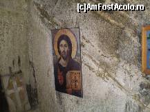 [P23] Într-una din chiliile săpate în stâncă aici la Mânăstirea Turnu din Călimăneşti-Căciulata » foto by RobertCodescu
 - 
<span class="allrVoted glyphicon glyphicon-heart hidden" id="av267100"></span>
<a class="m-l-10 hidden" id="sv267100" onclick="voting_Foto_DelVot(,267100,9655)" role="button">șterge vot <span class="glyphicon glyphicon-remove"></span></a>
<a id="v9267100" class=" c-red"  onclick="voting_Foto_SetVot(267100)" role="button"><span class="glyphicon glyphicon-heart-empty"></span> <b>LIKE</b> = Votează poza</a> <img class="hidden"  id="f267100W9" src="/imagini/loader.gif" border="0" /><span class="AjErrMes hidden" id="e267100ErM"></span>