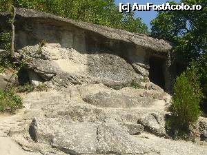 [P14] grota sihastrului Daniil (dificil și de urcat până sus la ea darmite să mai locuiești în ea!)  » foto by vanda
 - 
<span class="allrVoted glyphicon glyphicon-heart hidden" id="av343831"></span>
<a class="m-l-10 hidden" id="sv343831" onclick="voting_Foto_DelVot(,343831,9655)" role="button">șterge vot <span class="glyphicon glyphicon-remove"></span></a>
<a id="v9343831" class=" c-red"  onclick="voting_Foto_SetVot(343831)" role="button"><span class="glyphicon glyphicon-heart-empty"></span> <b>LIKE</b> = Votează poza</a> <img class="hidden"  id="f343831W9" src="/imagini/loader.gif" border="0" /><span class="AjErrMes hidden" id="e343831ErM"></span>