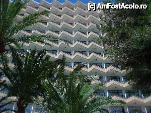 [P24] Sol Antillas Barbados - hotelul văzut din față » foto by nicole33
 - 
<span class="allrVoted glyphicon glyphicon-heart hidden" id="av462907"></span>
<a class="m-l-10 hidden" id="sv462907" onclick="voting_Foto_DelVot(,462907,9665)" role="button">șterge vot <span class="glyphicon glyphicon-remove"></span></a>
<a id="v9462907" class=" c-red"  onclick="voting_Foto_SetVot(462907)" role="button"><span class="glyphicon glyphicon-heart-empty"></span> <b>LIKE</b> = Votează poza</a> <img class="hidden"  id="f462907W9" src="/imagini/loader.gif" border="0" /><span class="AjErrMes hidden" id="e462907ErM"></span>