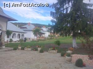 [P29] Mănăstirea Ciolanu, Buzău » foto by Mioritik
 - 
<span class="allrVoted glyphicon glyphicon-heart hidden" id="av1262115"></span>
<a class="m-l-10 hidden" id="sv1262115" onclick="voting_Foto_DelVot(,1262115,9673)" role="button">șterge vot <span class="glyphicon glyphicon-remove"></span></a>
<a id="v91262115" class=" c-red"  onclick="voting_Foto_SetVot(1262115)" role="button"><span class="glyphicon glyphicon-heart-empty"></span> <b>LIKE</b> = Votează poza</a> <img class="hidden"  id="f1262115W9" src="/imagini/loader.gif" border="0" /><span class="AjErrMes hidden" id="e1262115ErM"></span>