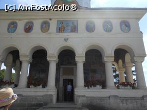 [P02] Mănăstirea Ciolanu - Biserica mare. Pridvorul. » foto by iulianic
 - 
<span class="allrVoted glyphicon glyphicon-heart hidden" id="av1325307"></span>
<a class="m-l-10 hidden" id="sv1325307" onclick="voting_Foto_DelVot(,1325307,9673)" role="button">șterge vot <span class="glyphicon glyphicon-remove"></span></a>
<a id="v91325307" class=" c-red"  onclick="voting_Foto_SetVot(1325307)" role="button"><span class="glyphicon glyphicon-heart-empty"></span> <b>LIKE</b> = Votează poza</a> <img class="hidden"  id="f1325307W9" src="/imagini/loader.gif" border="0" /><span class="AjErrMes hidden" id="e1325307ErM"></span>