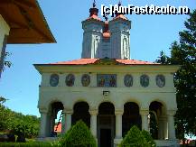 [P21] Mănăstirea Ciolanu, Biserica Mare » foto by magdalena
 - 
<span class="allrVoted glyphicon glyphicon-heart hidden" id="av282128"></span>
<a class="m-l-10 hidden" id="sv282128" onclick="voting_Foto_DelVot(,282128,9673)" role="button">șterge vot <span class="glyphicon glyphicon-remove"></span></a>
<a id="v9282128" class=" c-red"  onclick="voting_Foto_SetVot(282128)" role="button"><span class="glyphicon glyphicon-heart-empty"></span> <b>LIKE</b> = Votează poza</a> <img class="hidden"  id="f282128W9" src="/imagini/loader.gif" border="0" /><span class="AjErrMes hidden" id="e282128ErM"></span>