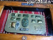 [P27] Mănăstirea Ciolanu, racla cu moaşte din Biserica Mare » foto by magdalena
 - 
<span class="allrVoted glyphicon glyphicon-heart hidden" id="av282135"></span>
<a class="m-l-10 hidden" id="sv282135" onclick="voting_Foto_DelVot(,282135,9673)" role="button">șterge vot <span class="glyphicon glyphicon-remove"></span></a>
<a id="v9282135" class=" c-red"  onclick="voting_Foto_SetVot(282135)" role="button"><span class="glyphicon glyphicon-heart-empty"></span> <b>LIKE</b> = Votează poza</a> <img class="hidden"  id="f282135W9" src="/imagini/loader.gif" border="0" /><span class="AjErrMes hidden" id="e282135ErM"></span>