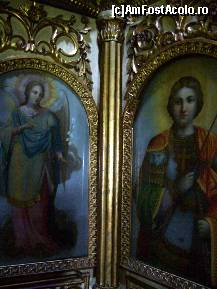 [P32] Mănăstirea Ciolanu, icoane Biserica Mică » foto by magdalena
 - 
<span class="allrVoted glyphicon glyphicon-heart hidden" id="av282142"></span>
<a class="m-l-10 hidden" id="sv282142" onclick="voting_Foto_DelVot(,282142,9673)" role="button">șterge vot <span class="glyphicon glyphicon-remove"></span></a>
<a id="v9282142" class=" c-red"  onclick="voting_Foto_SetVot(282142)" role="button"><span class="glyphicon glyphicon-heart-empty"></span> <b>LIKE</b> = Votează poza</a> <img class="hidden"  id="f282142W9" src="/imagini/loader.gif" border="0" /><span class="AjErrMes hidden" id="e282142ErM"></span>