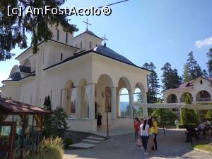 [P01] Mănăstirea Caraiman, Bușteni » foto by Mioritik
 - 
<span class="allrVoted glyphicon glyphicon-heart hidden" id="av1234516"></span>
<a class="m-l-10 hidden" id="sv1234516" onclick="voting_Foto_DelVot(,1234516,9680)" role="button">șterge vot <span class="glyphicon glyphicon-remove"></span></a>
<a id="v91234516" class=" c-red"  onclick="voting_Foto_SetVot(1234516)" role="button"><span class="glyphicon glyphicon-heart-empty"></span> <b>LIKE</b> = Votează poza</a> <img class="hidden"  id="f1234516W9" src="/imagini/loader.gif" border="0" /><span class="AjErrMes hidden" id="e1234516ErM"></span>
