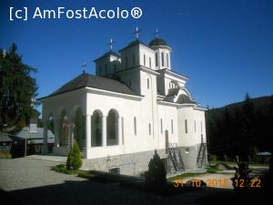 [P14] biserica din piatra » foto by zlatna
 - 
<span class="allrVoted glyphicon glyphicon-heart hidden" id="av708982"></span>
<a class="m-l-10 hidden" id="sv708982" onclick="voting_Foto_DelVot(,708982,9680)" role="button">șterge vot <span class="glyphicon glyphicon-remove"></span></a>
<a id="v9708982" class=" c-red"  onclick="voting_Foto_SetVot(708982)" role="button"><span class="glyphicon glyphicon-heart-empty"></span> <b>LIKE</b> = Votează poza</a> <img class="hidden"  id="f708982W9" src="/imagini/loader.gif" border="0" /><span class="AjErrMes hidden" id="e708982ErM"></span>