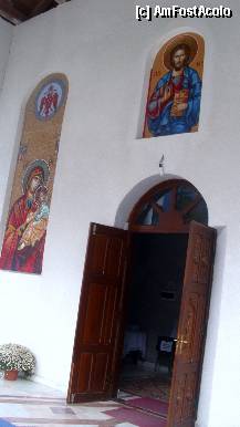 [P07] Mănăstirea Caraiman, poarta de intrare în Biserica Mare » foto by magdalena
 - 
<span class="allrVoted glyphicon glyphicon-heart hidden" id="av276506"></span>
<a class="m-l-10 hidden" id="sv276506" onclick="voting_Foto_DelVot(,276506,9680)" role="button">șterge vot <span class="glyphicon glyphicon-remove"></span></a>
<a id="v9276506" class=" c-red"  onclick="voting_Foto_SetVot(276506)" role="button"><span class="glyphicon glyphicon-heart-empty"></span> <b>LIKE</b> = Votează poza</a> <img class="hidden"  id="f276506W9" src="/imagini/loader.gif" border="0" /><span class="AjErrMes hidden" id="e276506ErM"></span>