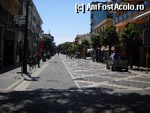 [P17] Statiunea Lido di Jesolo la ora 14:00 (erau foarte putina lume la aceasta ora; magazinelele erau in mare parte inchise pana in jur de 16,30; numai restaurantele si snack-barurile erau deschise pentru a putea servi pranzul) » foto by Gioia
 - 
<span class="allrVoted glyphicon glyphicon-heart hidden" id="av236505"></span>
<a class="m-l-10 hidden" id="sv236505" onclick="voting_Foto_DelVot(,236505,9702)" role="button">șterge vot <span class="glyphicon glyphicon-remove"></span></a>
<a id="v9236505" class=" c-red"  onclick="voting_Foto_SetVot(236505)" role="button"><span class="glyphicon glyphicon-heart-empty"></span> <b>LIKE</b> = Votează poza</a> <img class="hidden"  id="f236505W9" src="/imagini/loader.gif" border="0" /><span class="AjErrMes hidden" id="e236505ErM"></span>