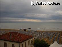 [P02] Plaja din Lido di Jesolo vazuta de la balconul Hotelului Tahiti. » foto by Gioia
 - 
<span class="allrVoted glyphicon glyphicon-heart hidden" id="av236479"></span>
<a class="m-l-10 hidden" id="sv236479" onclick="voting_Foto_DelVot(,236479,9702)" role="button">șterge vot <span class="glyphicon glyphicon-remove"></span></a>
<a id="v9236479" class=" c-red"  onclick="voting_Foto_SetVot(236479)" role="button"><span class="glyphicon glyphicon-heart-empty"></span> <b>LIKE</b> = Votează poza</a> <img class="hidden"  id="f236479W9" src="/imagini/loader.gif" border="0" /><span class="AjErrMes hidden" id="e236479ErM"></span>