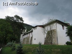 [P19] „Cetatea” monahală a Coziei.  » foto by tata123 🔱
 - 
<span class="allrVoted glyphicon glyphicon-heart hidden" id="av959211"></span>
<a class="m-l-10 hidden" id="sv959211" onclick="voting_Foto_DelVot(,959211,9713)" role="button">șterge vot <span class="glyphicon glyphicon-remove"></span></a>
<a id="v9959211" class=" c-red"  onclick="voting_Foto_SetVot(959211)" role="button"><span class="glyphicon glyphicon-heart-empty"></span> <b>LIKE</b> = Votează poza</a> <img class="hidden"  id="f959211W9" src="/imagini/loader.gif" border="0" /><span class="AjErrMes hidden" id="e959211ErM"></span>