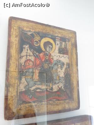 [P13] Icoană a „Sf. Gheorghe” - Colecția muzeală Cozia.  » foto by tata123 🔱
 - 
<span class="allrVoted glyphicon glyphicon-heart hidden" id="av1043239"></span>
<a class="m-l-10 hidden" id="sv1043239" onclick="voting_Foto_DelVot(,1043239,9713)" role="button">șterge vot <span class="glyphicon glyphicon-remove"></span></a>
<a id="v91043239" class=" c-red"  onclick="voting_Foto_SetVot(1043239)" role="button"><span class="glyphicon glyphicon-heart-empty"></span> <b>LIKE</b> = Votează poza</a> <img class="hidden"  id="f1043239W9" src="/imagini/loader.gif" border="0" /><span class="AjErrMes hidden" id="e1043239ErM"></span>