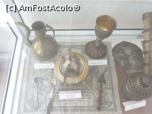 [P03] Colecția muzeală Cozia - obiecte bisericești.  » foto by tata123 🔱
 - 
<span class="allrVoted glyphicon glyphicon-heart hidden" id="av1043223"></span>
<a class="m-l-10 hidden" id="sv1043223" onclick="voting_Foto_DelVot(,1043223,9713)" role="button">șterge vot <span class="glyphicon glyphicon-remove"></span></a>
<a id="v91043223" class=" c-red"  onclick="voting_Foto_SetVot(1043223)" role="button"><span class="glyphicon glyphicon-heart-empty"></span> <b>LIKE</b> = Votează poza</a> <img class="hidden"  id="f1043223W9" src="/imagini/loader.gif" border="0" /><span class="AjErrMes hidden" id="e1043223ErM"></span>