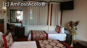 [P10] Pasha Palas Hotel- prin cameră » foto by nicole33
 - 
<span class="allrVoted glyphicon glyphicon-heart hidden" id="av1136748"></span>
<a class="m-l-10 hidden" id="sv1136748" onclick="voting_Foto_DelVot(,1136748,9717)" role="button">șterge vot <span class="glyphicon glyphicon-remove"></span></a>
<a id="v91136748" class=" c-red"  onclick="voting_Foto_SetVot(1136748)" role="button"><span class="glyphicon glyphicon-heart-empty"></span> <b>LIKE</b> = Votează poza</a> <img class="hidden"  id="f1136748W9" src="/imagini/loader.gif" border="0" /><span class="AjErrMes hidden" id="e1136748ErM"></span>