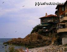 [P12] faleza cu terase din Sozopol » foto by vasilica
 - 
<span class="allrVoted glyphicon glyphicon-heart hidden" id="av397357"></span>
<a class="m-l-10 hidden" id="sv397357" onclick="voting_Foto_DelVot(,397357,9723)" role="button">șterge vot <span class="glyphicon glyphicon-remove"></span></a>
<a id="v9397357" class=" c-red"  onclick="voting_Foto_SetVot(397357)" role="button"><span class="glyphicon glyphicon-heart-empty"></span> <b>LIKE</b> = Votează poza</a> <img class="hidden"  id="f397357W9" src="/imagini/loader.gif" border="0" /><span class="AjErrMes hidden" id="e397357ErM"></span>