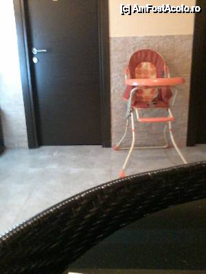 [P19] scaunel pt bebe in restaurant » foto by danamandache
 - 
<span class="allrVoted glyphicon glyphicon-heart hidden" id="av465065"></span>
<a class="m-l-10 hidden" id="sv465065" onclick="voting_Foto_DelVot(,465065,9727)" role="button">șterge vot <span class="glyphicon glyphicon-remove"></span></a>
<a id="v9465065" class=" c-red"  onclick="voting_Foto_SetVot(465065)" role="button"><span class="glyphicon glyphicon-heart-empty"></span> <b>LIKE</b> = Votează poza</a> <img class="hidden"  id="f465065W9" src="/imagini/loader.gif" border="0" /><span class="AjErrMes hidden" id="e465065ErM"></span>