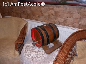 [P18] Crama Domnească - În decor, nelipsitul butoiaș. » foto by iulianic
 - 
<span class="allrVoted glyphicon glyphicon-heart hidden" id="av1228068"></span>
<a class="m-l-10 hidden" id="sv1228068" onclick="voting_Foto_DelVot(,1228068,9750)" role="button">șterge vot <span class="glyphicon glyphicon-remove"></span></a>
<a id="v91228068" class=" c-red"  onclick="voting_Foto_SetVot(1228068)" role="button"><span class="glyphicon glyphicon-heart-empty"></span> <b>LIKE</b> = Votează poza</a> <img class="hidden"  id="f1228068W9" src="/imagini/loader.gif" border="0" /><span class="AjErrMes hidden" id="e1228068ErM"></span>