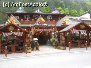 [P01] Restaurant “Taverna Slănicului” - Slănic Moldova. Intrarea. » foto by iulianic
 - 
<span class="allrVoted glyphicon glyphicon-heart hidden" id="av1230584"></span>
<a class="m-l-10 hidden" id="sv1230584" onclick="voting_Foto_DelVot(,1230584,9750)" role="button">șterge vot <span class="glyphicon glyphicon-remove"></span></a>
<a id="v91230584" class=" c-red"  onclick="voting_Foto_SetVot(1230584)" role="button"><span class="glyphicon glyphicon-heart-empty"></span> <b>LIKE</b> = Votează poza</a> <img class="hidden"  id="f1230584W9" src="/imagini/loader.gif" border="0" /><span class="AjErrMes hidden" id="e1230584ErM"></span>