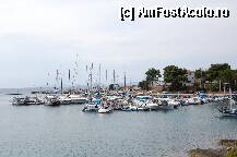 [P19] portul din Neos Marmaras » foto by pmanuela
 - 
<span class="allrVoted glyphicon glyphicon-heart hidden" id="av239268"></span>
<a class="m-l-10 hidden" id="sv239268" onclick="voting_Foto_DelVot(,239268,9758)" role="button">șterge vot <span class="glyphicon glyphicon-remove"></span></a>
<a id="v9239268" class=" c-red"  onclick="voting_Foto_SetVot(239268)" role="button"><span class="glyphicon glyphicon-heart-empty"></span> <b>LIKE</b> = Votează poza</a> <img class="hidden"  id="f239268W9" src="/imagini/loader.gif" border="0" /><span class="AjErrMes hidden" id="e239268ErM"></span>