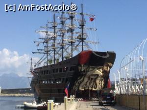 [P28] In portul Marina ne astepta vasul nostru » foto by mishu
 - 
<span class="allrVoted glyphicon glyphicon-heart hidden" id="av1014228"></span>
<a class="m-l-10 hidden" id="sv1014228" onclick="voting_Foto_DelVot(,1014228,9765)" role="button">șterge vot <span class="glyphicon glyphicon-remove"></span></a>
<a id="v91014228" class=" c-red"  onclick="voting_Foto_SetVot(1014228)" role="button"><span class="glyphicon glyphicon-heart-empty"></span> <b>LIKE</b> = Votează poza</a> <img class="hidden"  id="f1014228W9" src="/imagini/loader.gif" border="0" /><span class="AjErrMes hidden" id="e1014228ErM"></span>