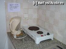 [P16] Plita si cana electrica pentru incalzit apa (face un zgomot infernal) » foto by ionescunic
 - 
<span class="allrVoted glyphicon glyphicon-heart hidden" id="av240777"></span>
<a class="m-l-10 hidden" id="sv240777" onclick="voting_Foto_DelVot(,240777,9800)" role="button">șterge vot <span class="glyphicon glyphicon-remove"></span></a>
<a id="v9240777" class=" c-red"  onclick="voting_Foto_SetVot(240777)" role="button"><span class="glyphicon glyphicon-heart-empty"></span> <b>LIKE</b> = Votează poza</a> <img class="hidden"  id="f240777W9" src="/imagini/loader.gif" border="0" /><span class="AjErrMes hidden" id="e240777ErM"></span>