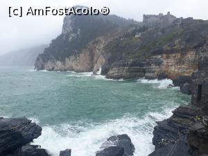 [P10] Portovenere - Grota lui Byron.  » foto by Aurici
 - 
<span class="allrVoted glyphicon glyphicon-heart hidden" id="av977646"></span>
<a class="m-l-10 hidden" id="sv977646" onclick="voting_Foto_DelVot(,977646,9802)" role="button">șterge vot <span class="glyphicon glyphicon-remove"></span></a>
<a id="v9977646" class=" c-red"  onclick="voting_Foto_SetVot(977646)" role="button"><span class="glyphicon glyphicon-heart-empty"></span> <b>LIKE</b> = Votează poza</a> <img class="hidden"  id="f977646W9" src="/imagini/loader.gif" border="0" /><span class="AjErrMes hidden" id="e977646ErM"></span>