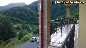 [P03] tot in balcon » foto by Gabriela C.*
 - 
<span class="allrVoted glyphicon glyphicon-heart hidden" id="av638282"></span>
<a class="m-l-10 hidden" id="sv638282" onclick="voting_Foto_DelVot(,638282,9813)" role="button">șterge vot <span class="glyphicon glyphicon-remove"></span></a>
<a id="v9638282" class=" c-red"  onclick="voting_Foto_SetVot(638282)" role="button"><span class="glyphicon glyphicon-heart-empty"></span> <b>LIKE</b> = Votează poza</a> <img class="hidden"  id="f638282W9" src="/imagini/loader.gif" border="0" /><span class="AjErrMes hidden" id="e638282ErM"></span>