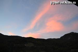 [P10] Alt apus de soare din balconul pensiunii » foto by NORU CRISTIAN
 - 
<span class="allrVoted glyphicon glyphicon-heart hidden" id="av551506"></span>
<a class="m-l-10 hidden" id="sv551506" onclick="voting_Foto_DelVot(,551506,9813)" role="button">șterge vot <span class="glyphicon glyphicon-remove"></span></a>
<a id="v9551506" class=" c-red"  onclick="voting_Foto_SetVot(551506)" role="button"><span class="glyphicon glyphicon-heart-empty"></span> <b>LIKE</b> = Votează poza</a> <img class="hidden"  id="f551506W9" src="/imagini/loader.gif" border="0" /><span class="AjErrMes hidden" id="e551506ErM"></span>