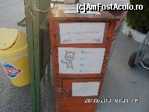 [P16] pe toata insula exista cutii care colecteaza bani pentru intretinerea pisicilor care sunt in numar foarte mare si la tot pasul » foto by amero
 - 
<span class="allrVoted glyphicon glyphicon-heart hidden" id="av471700"></span>
<a class="m-l-10 hidden" id="sv471700" onclick="voting_Foto_DelVot(,471700,9828)" role="button">șterge vot <span class="glyphicon glyphicon-remove"></span></a>
<a id="v9471700" class=" c-red"  onclick="voting_Foto_SetVot(471700)" role="button"><span class="glyphicon glyphicon-heart-empty"></span> <b>LIKE</b> = Votează poza</a> <img class="hidden"  id="f471700W9" src="/imagini/loader.gif" border="0" /><span class="AjErrMes hidden" id="e471700ErM"></span>