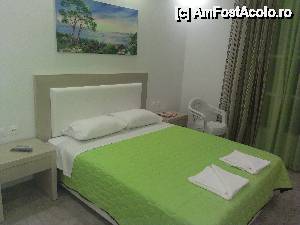 [P10] Vila Alexis renovata pentru sezonul 2014: camera dubla standard etaj » foto by Andox
 - 
<span class="allrVoted glyphicon glyphicon-heart hidden" id="av509879"></span>
<a class="m-l-10 hidden" id="sv509879" onclick="voting_Foto_DelVot(,509879,9828)" role="button">șterge vot <span class="glyphicon glyphicon-remove"></span></a>
<a id="v9509879" class=" c-red"  onclick="voting_Foto_SetVot(509879)" role="button"><span class="glyphicon glyphicon-heart-empty"></span> <b>LIKE</b> = Votează poza</a> <img class="hidden"  id="f509879W9" src="/imagini/loader.gif" border="0" /><span class="AjErrMes hidden" id="e509879ErM"></span>