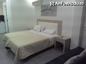 [P11] Vila Alexis renovata pentru sezonul 2014: camera tripla standard » foto by Andox
 - 
<span class="allrVoted glyphicon glyphicon-heart hidden" id="av509880"></span>
<a class="m-l-10 hidden" id="sv509880" onclick="voting_Foto_DelVot(,509880,9828)" role="button">șterge vot <span class="glyphicon glyphicon-remove"></span></a>
<a id="v9509880" class=" c-red"  onclick="voting_Foto_SetVot(509880)" role="button"><span class="glyphicon glyphicon-heart-empty"></span> <b>LIKE</b> = Votează poza</a> <img class="hidden"  id="f509880W9" src="/imagini/loader.gif" border="0" /><span class="AjErrMes hidden" id="e509880ErM"></span>