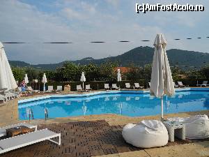 [P11] Piscina » foto by cocor
 - 
<span class="allrVoted glyphicon glyphicon-heart hidden" id="av561887"></span>
<a class="m-l-10 hidden" id="sv561887" onclick="voting_Foto_DelVot(,561887,9833)" role="button">șterge vot <span class="glyphicon glyphicon-remove"></span></a>
<a id="v9561887" class=" c-red"  onclick="voting_Foto_SetVot(561887)" role="button"><span class="glyphicon glyphicon-heart-empty"></span> <b>LIKE</b> = Votează poza</a> <img class="hidden"  id="f561887W9" src="/imagini/loader.gif" border="0" /><span class="AjErrMes hidden" id="e561887ErM"></span>