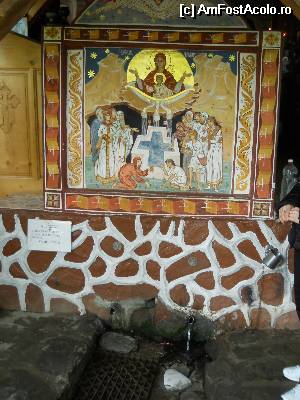 [P04] Izvorul parintelui Arsenie Boca.  » foto by Safta Radu
 - 
<span class="allrVoted glyphicon glyphicon-heart hidden" id="av507290"></span>
<a class="m-l-10 hidden" id="sv507290" onclick="voting_Foto_DelVot(,507290,9869)" role="button">șterge vot <span class="glyphicon glyphicon-remove"></span></a>
<a id="v9507290" class=" c-red"  onclick="voting_Foto_SetVot(507290)" role="button"><span class="glyphicon glyphicon-heart-empty"></span> <b>LIKE</b> = Votează poza</a> <img class="hidden"  id="f507290W9" src="/imagini/loader.gif" border="0" /><span class="AjErrMes hidden" id="e507290ErM"></span>