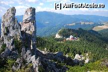 [P04] Pietrele Doamnei si cabana Rarau » foto by elena_iasi
 - 
<span class="allrVoted glyphicon glyphicon-heart hidden" id="av252750"></span>
<a class="m-l-10 hidden" id="sv252750" onclick="voting_Foto_DelVot(,252750,9981)" role="button">șterge vot <span class="glyphicon glyphicon-remove"></span></a>
<a id="v9252750" class=" c-red"  onclick="voting_Foto_SetVot(252750)" role="button"><span class="glyphicon glyphicon-heart-empty"></span> <b>LIKE</b> = Votează poza</a> <img class="hidden"  id="f252750W9" src="/imagini/loader.gif" border="0" /><span class="AjErrMes hidden" id="e252750ErM"></span>